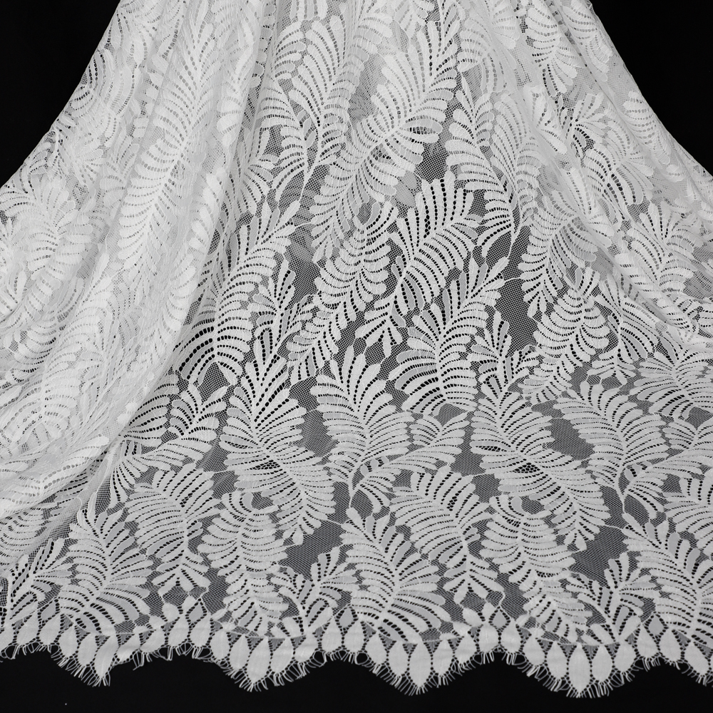 Yanzi off-white French chantilly eyelash lace fabric (59-667）
