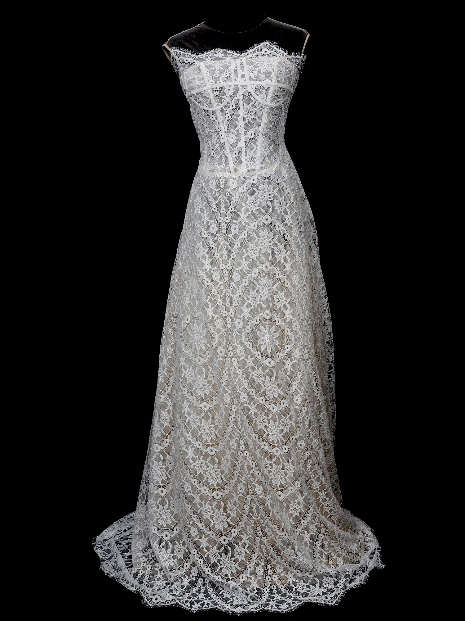 Yanzi off-white French chantilly eyelash lace fabric (59-666）