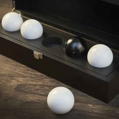 SLEUTH BALL BY IARVEL MAGIC-N2G Presents