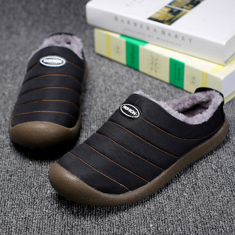 Calceus Addison Winter Water-resistant Fur-lined Flat Slippers detail Image