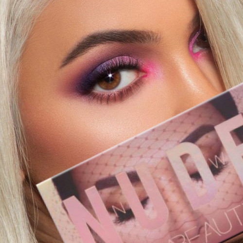 18-color eyeshadow palette