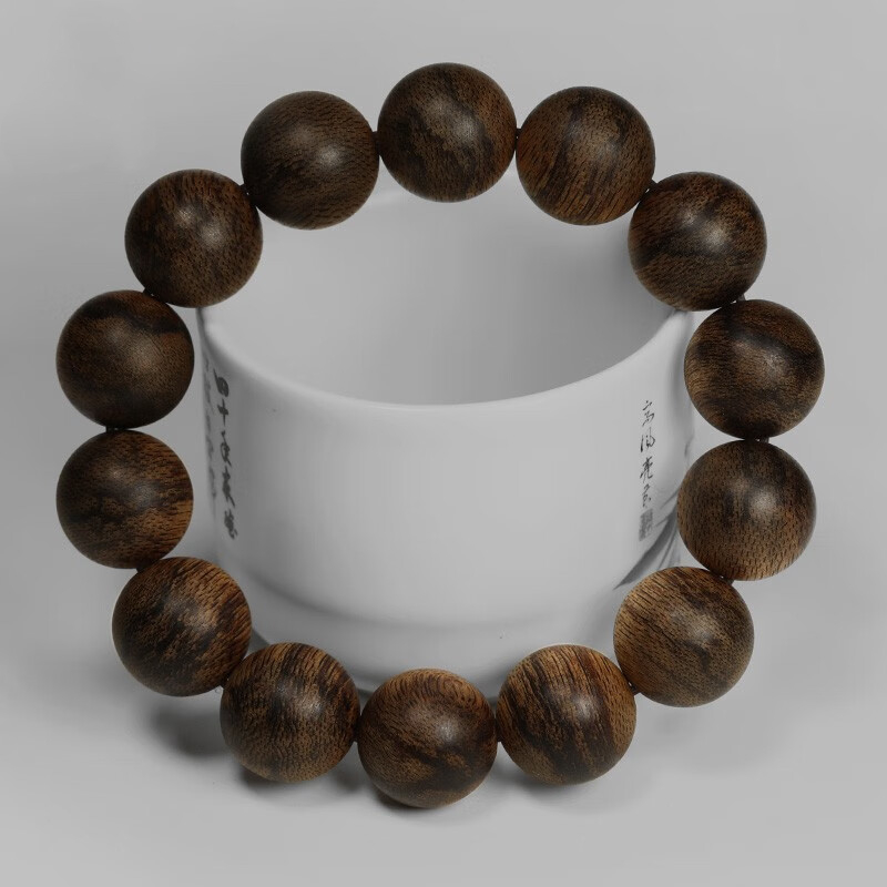 Submerged floating Vietnam Huaian soft silk chennan species old material sinker string Buddha beads collection grade