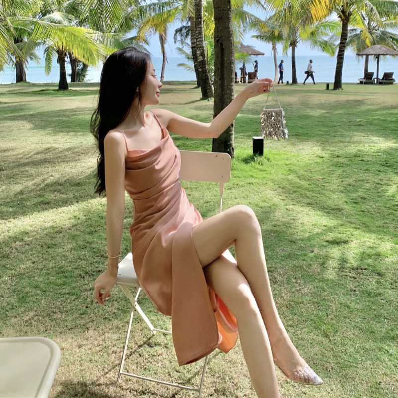 High sense of satin temperament French sexy pleated open halter long s