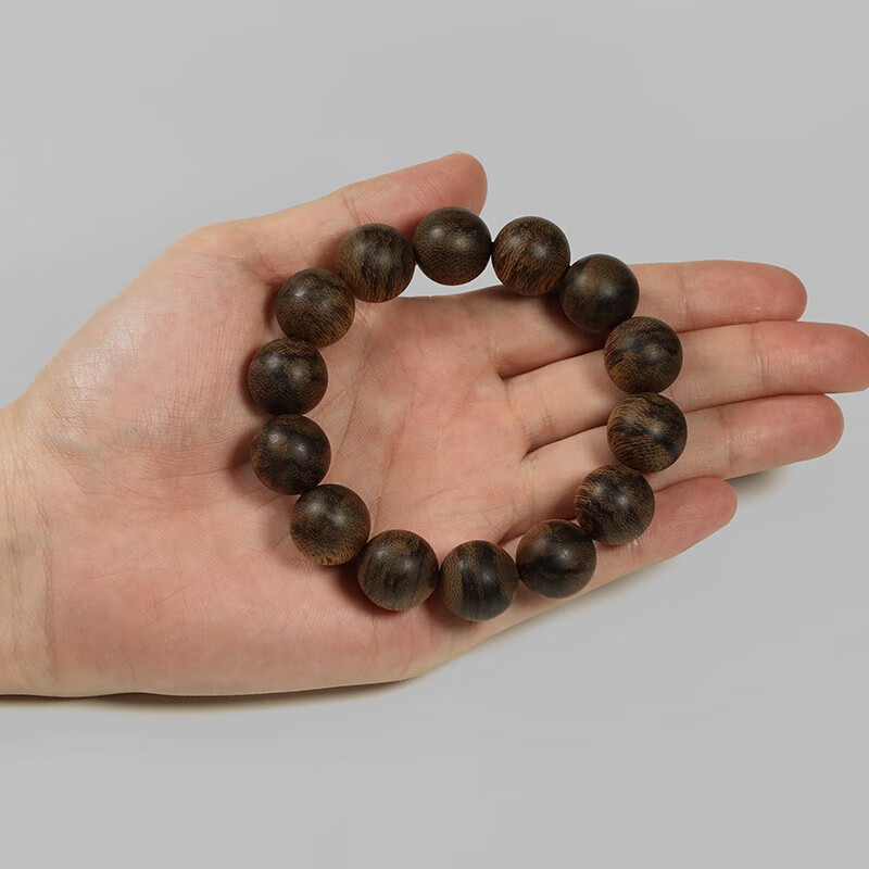 Submerged floating Vietnam Huaian soft silk chennan species old material sinker string Buddha beads collection grade