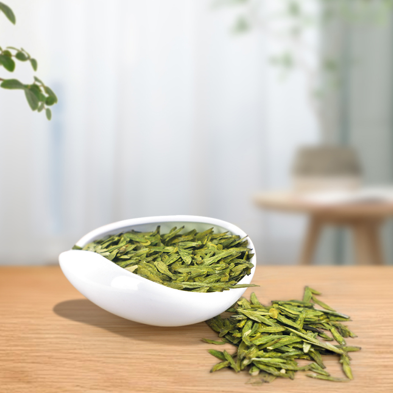 The first Jiangnan tea gift box Ming Qian green tea special grade Long