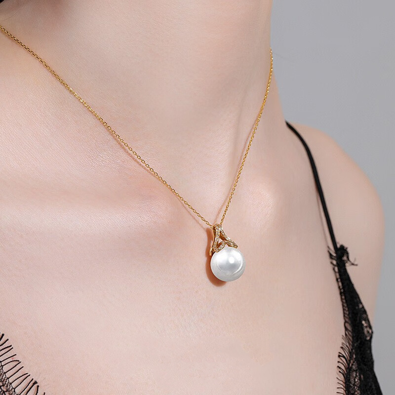 Seawater pearl necklace pendant single Australian white pearl pendant with diamonds section 16-17mm, with diamonds total 12 points (with K gold chain)
