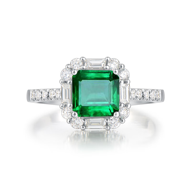 Natural emerald ring for women colored gemstone selection 2.320 carats