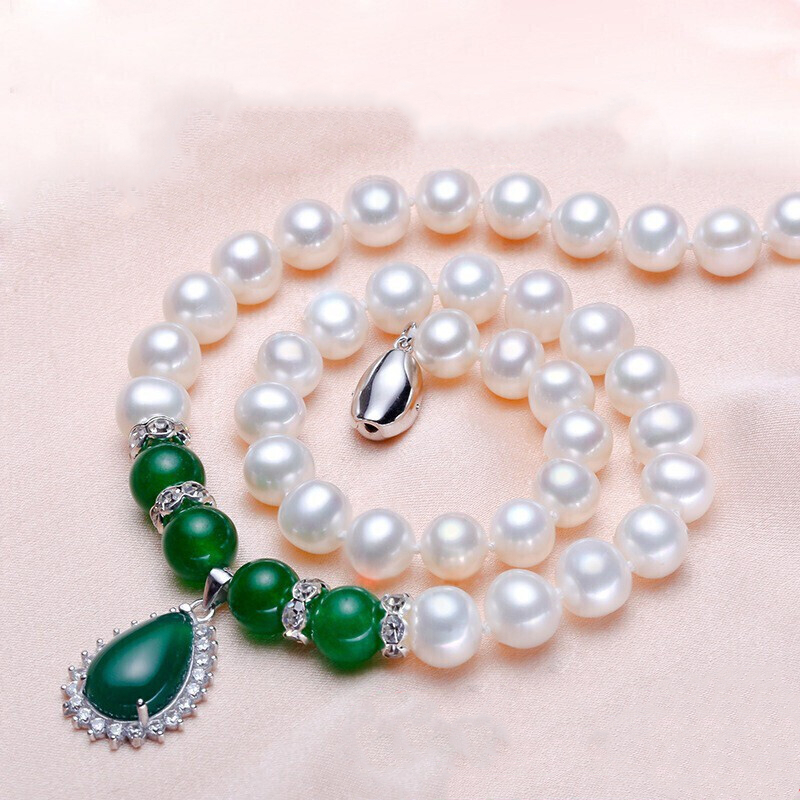 Pearl necklace for mom round freshwater pearls for mother's day gift green onyx + natural pearls