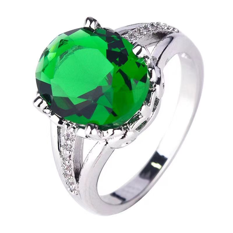 Certified Emerald-cut Natural Emerald Ring in 18k White Gold with Diamond,  (2.52 carats total weight)，freely adjustable in size.