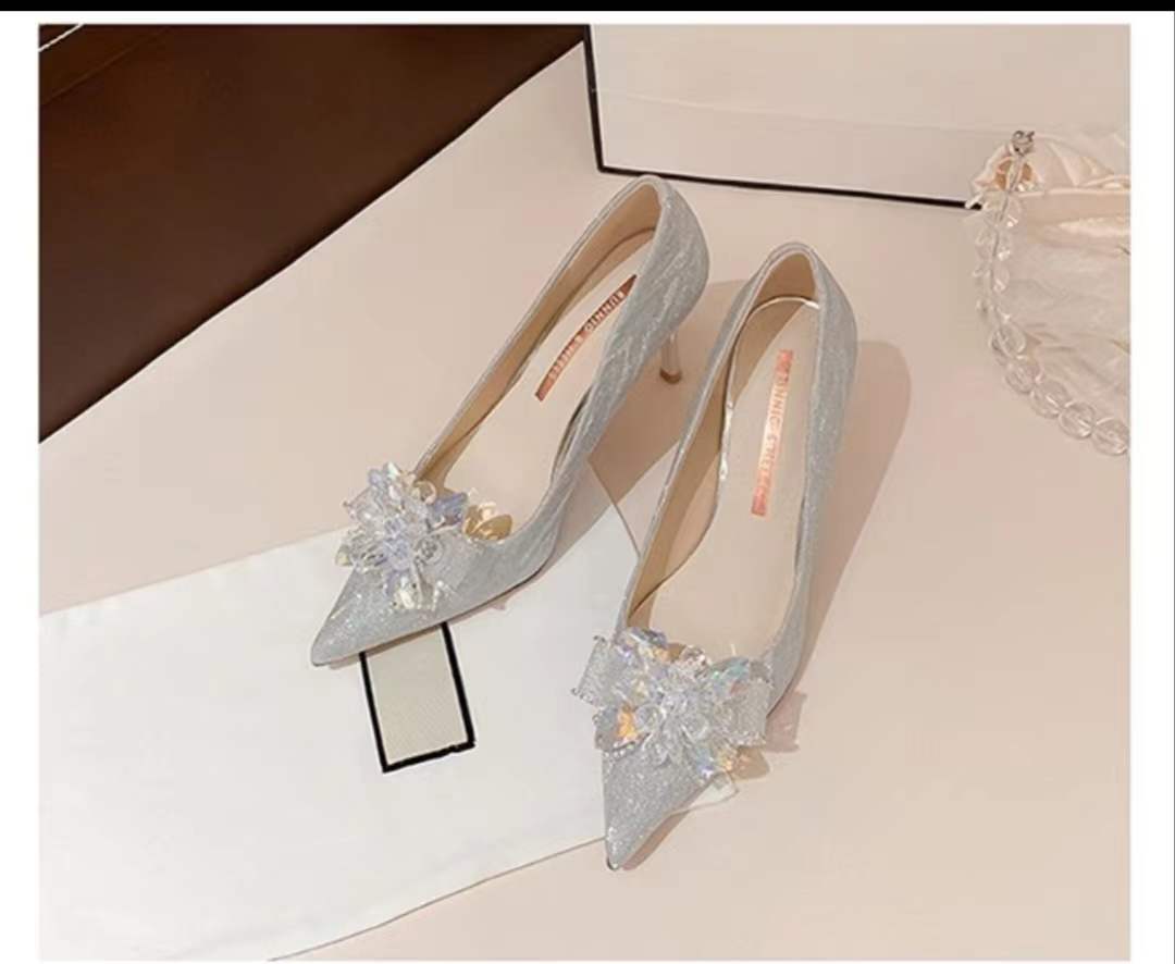 Princess crystal shoes high heels Shiny crystal decoration Elegant temperament Valentine's Day gift Please contact customer service for the required size