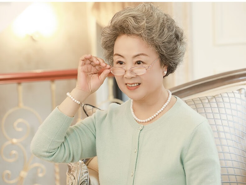 Pearl necklace for women's mothers Necklace near round pearls Mother's Day birthday gift for mom 9-10mm 47cm (necklace + earrings)