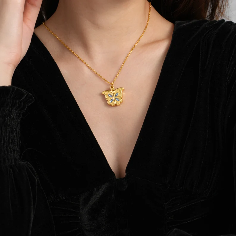 Personalized Custom Gold Plated Butterfly Locket Necklace with Photo-silviax