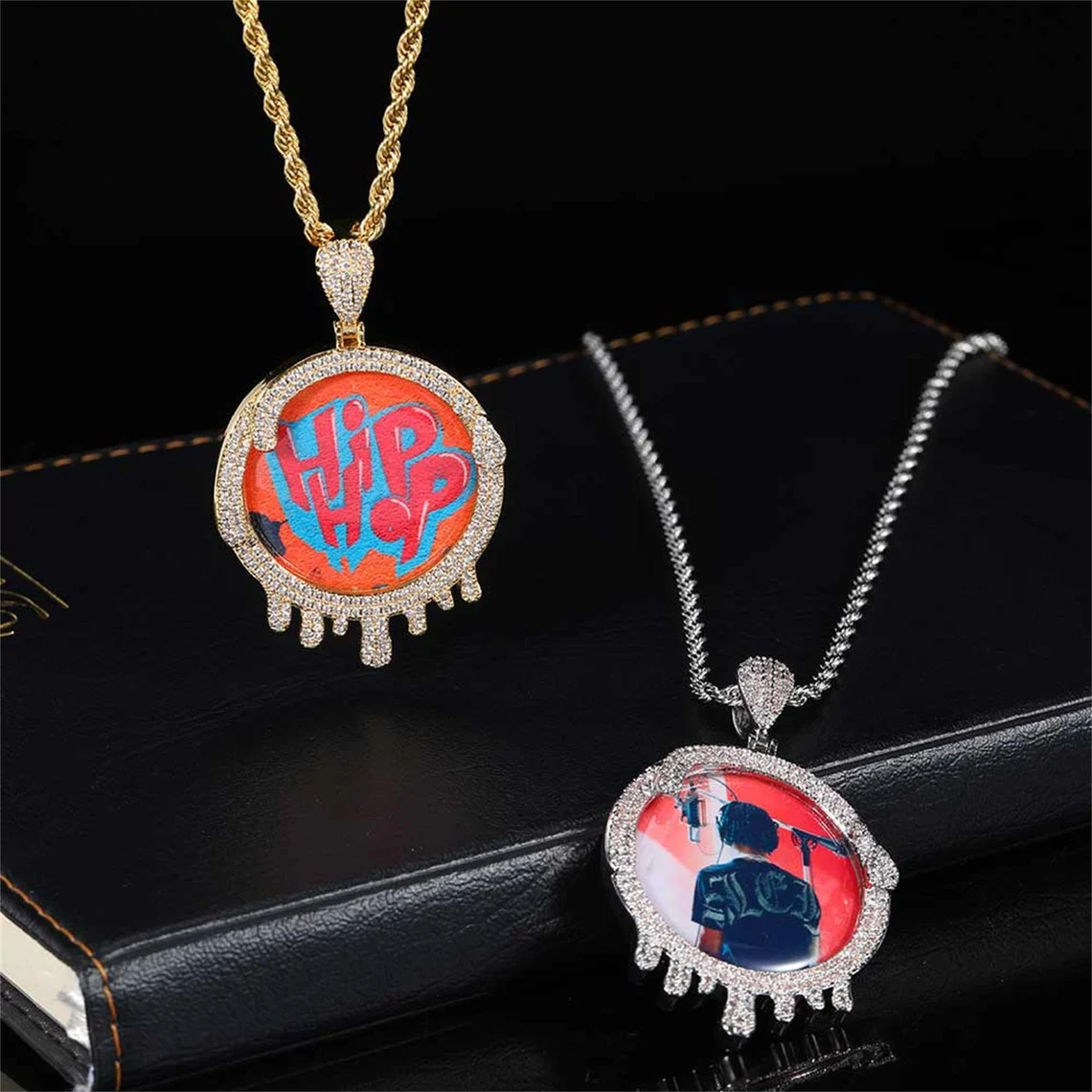 Iced Out Photo Pendant With Twist Chain Hip Hop Style Personalized Photo Necklace 