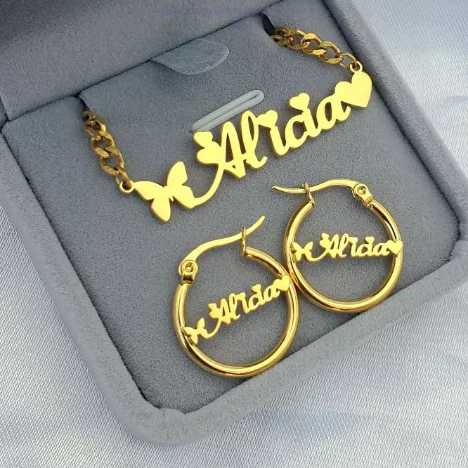 Personalized Butterfly and Heart Nameplate Necklace and Hoop Earrings Set-silviax