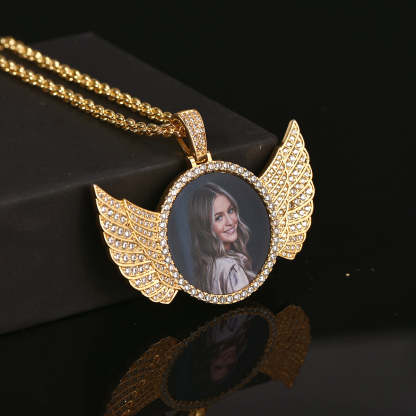 Angel Wings Round Pendant Customized Gold Plated Photo Necklace-silviax