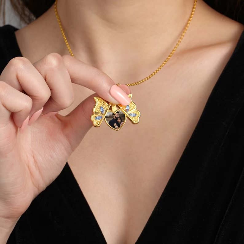 Personalized Custom Gold Plated Butterfly Locket Necklace with Photo-silviax