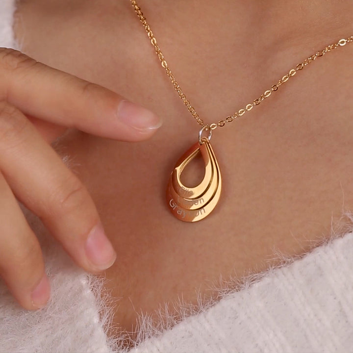 Mother‘s Day Gift  Engraved Drop Shaped Family Necklace