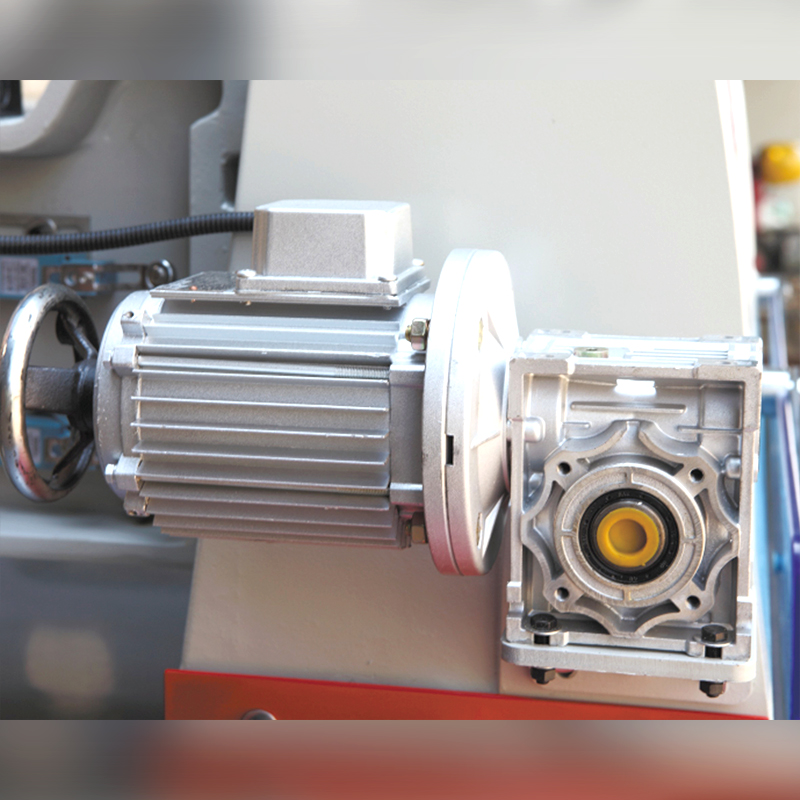 Bottom Shaft Longitudinal Saw