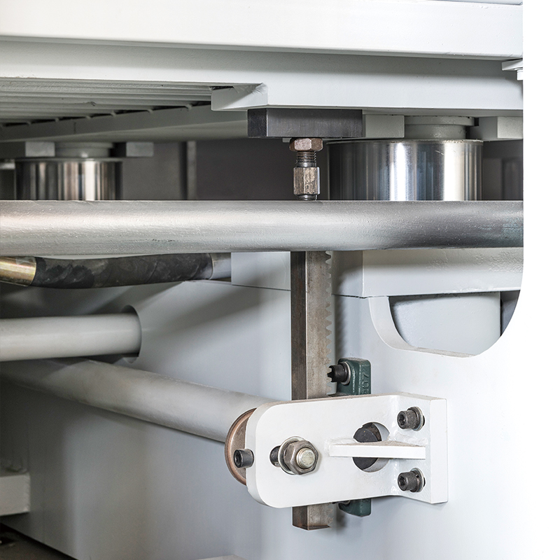 Positive & Negative Membrane Press Machine