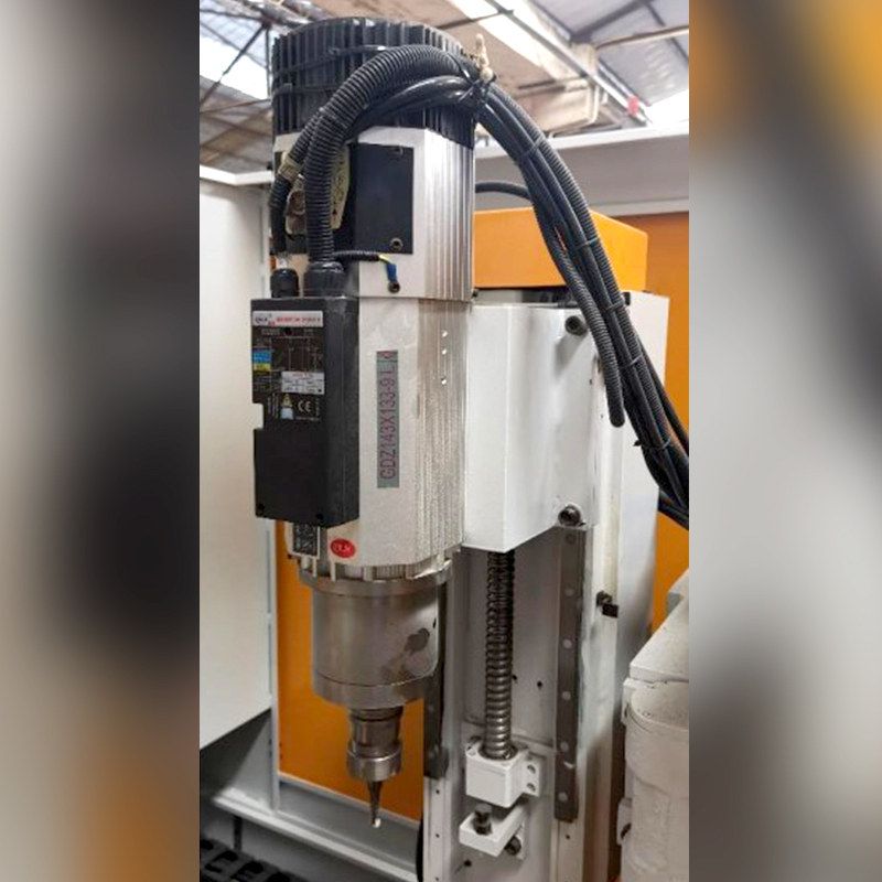 CNC Solid Wood Machining Center