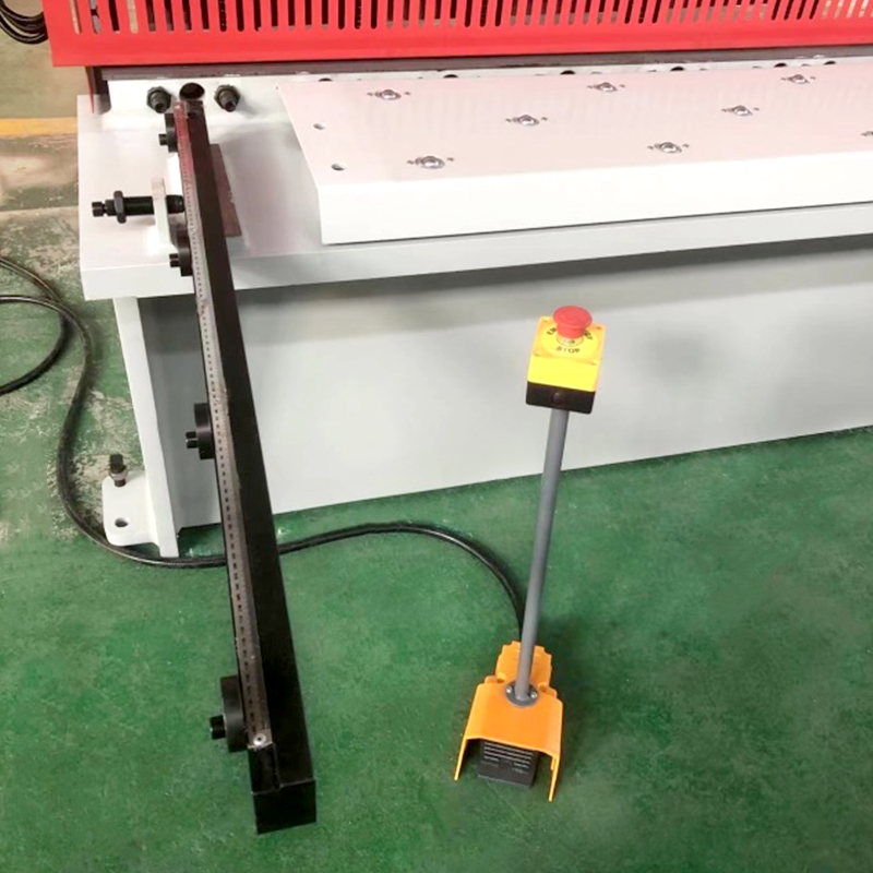 Metal Shearing Machine for Cutting 4mm