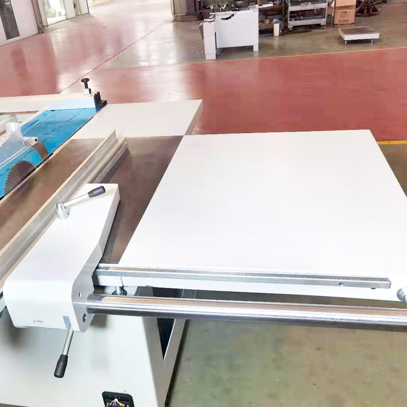 Sliding Table Saw