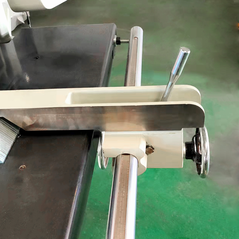 Bottom Shaft Rip Saw