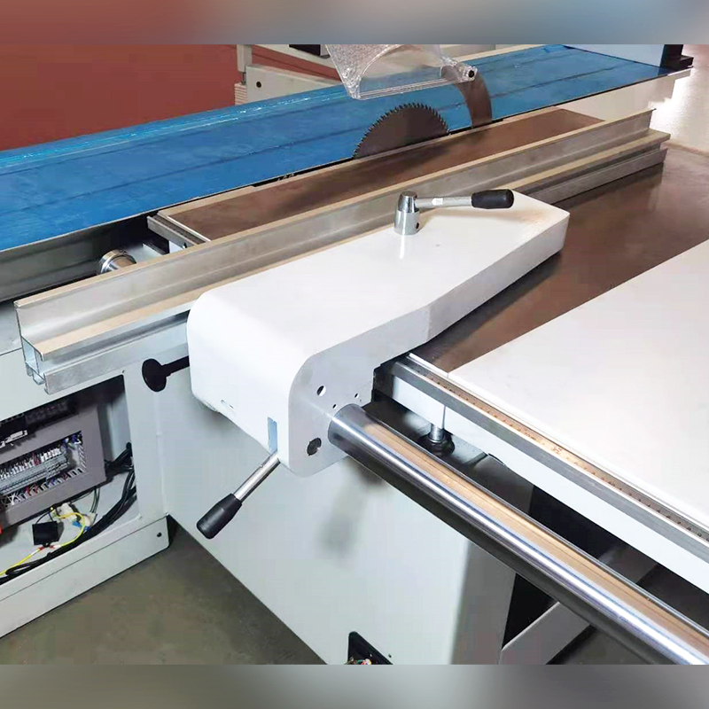 Sliding Table Saw