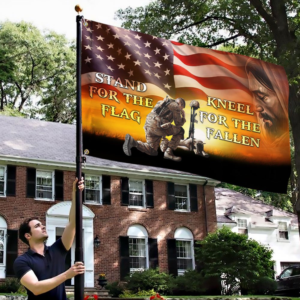 Soldier Kneeling Jesus American Grommet Flag MLN24GFCT