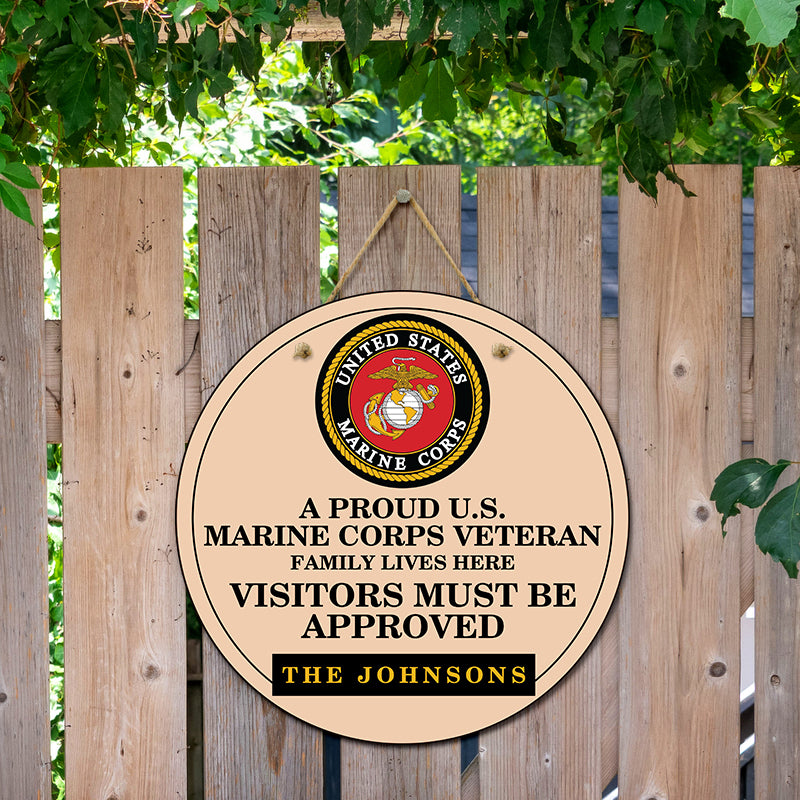 Door sign - Veteran family lives here