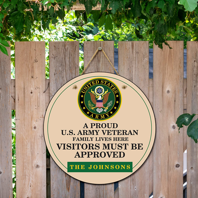 Door sign - Veteran family lives here