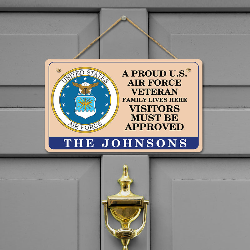 Door sign - Veteran family lives here