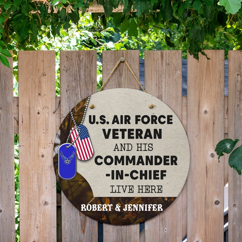 Door sign - For the veteran and his commander