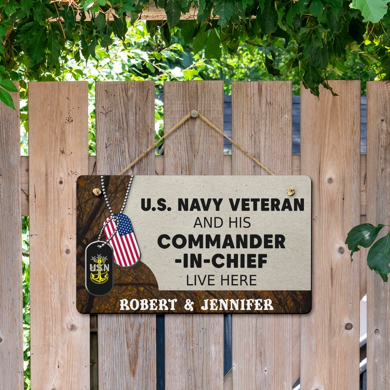 Door sign - For the veteran and his commander