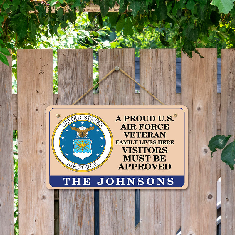 Door sign - Veteran family lives here