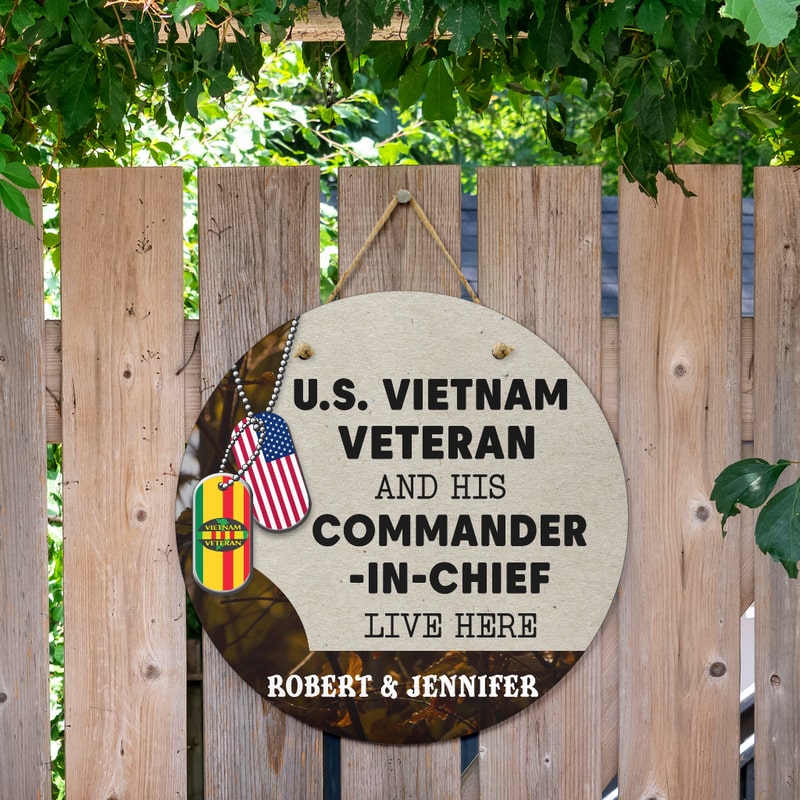 Door sign - For the veteran and his commander
