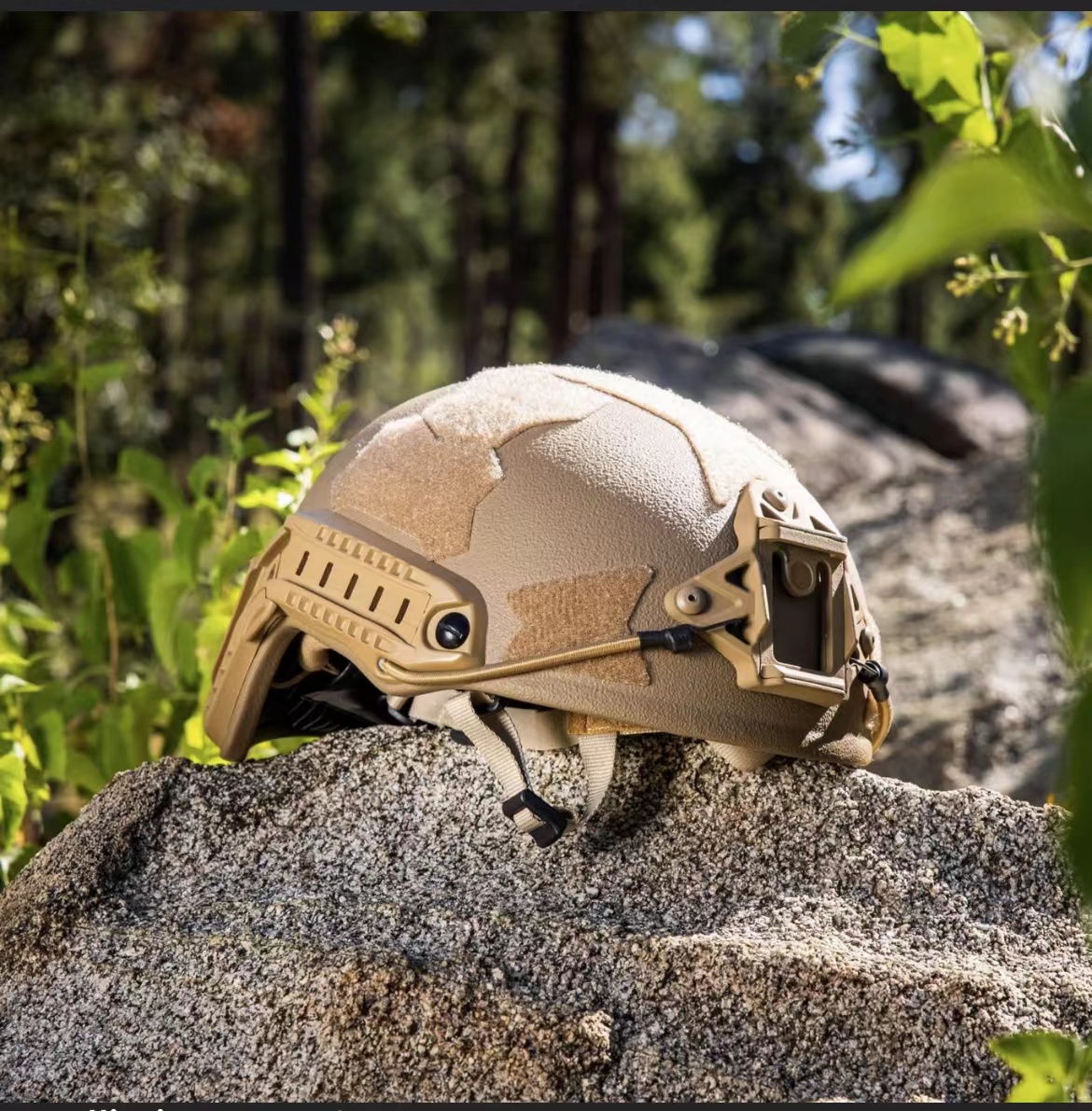 What kinds of material are used for ballistic helmets?