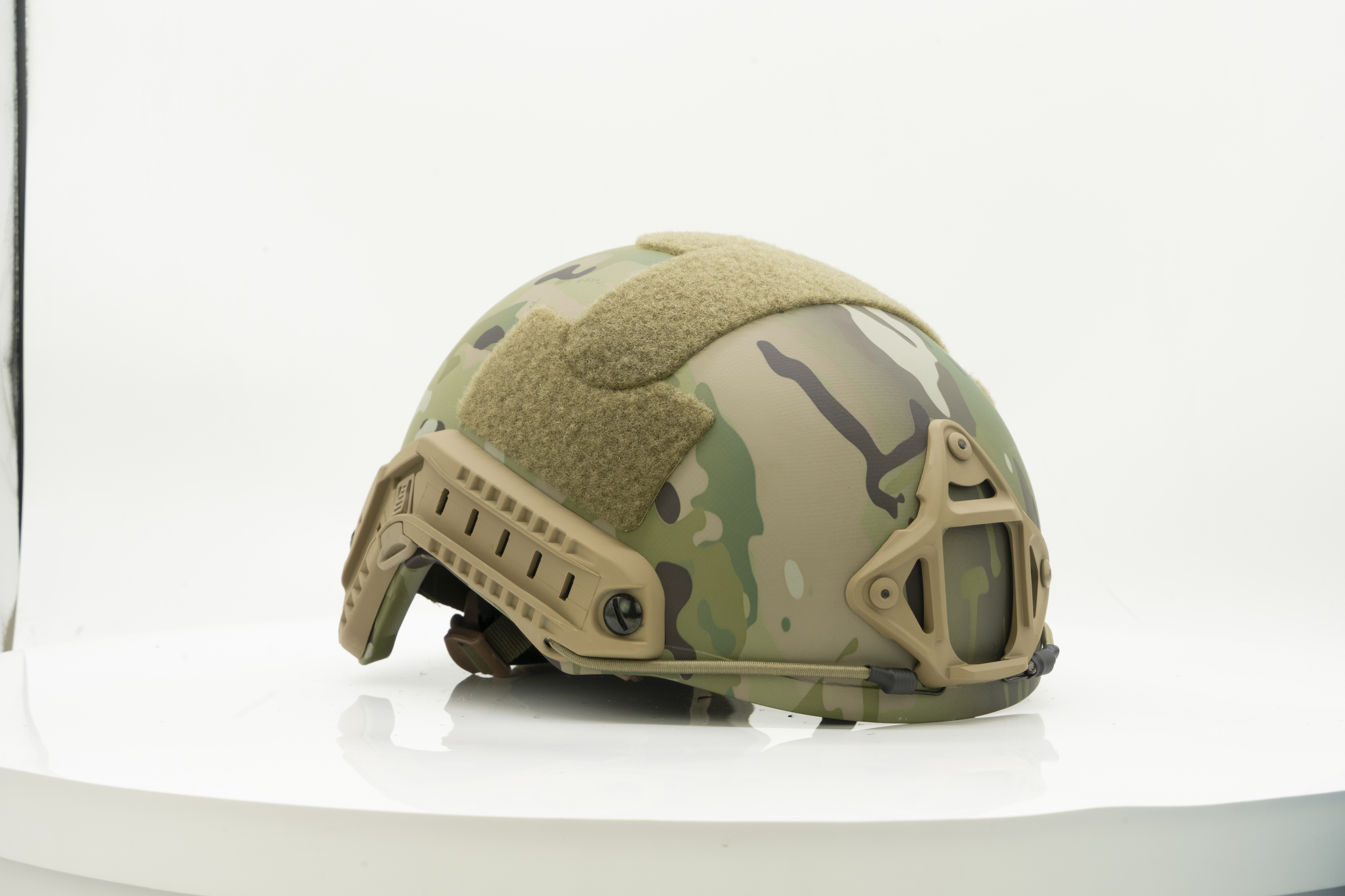 Camouflage L110 Level IV Protection High Cut Helmet System Combat II Ballistic Helmet