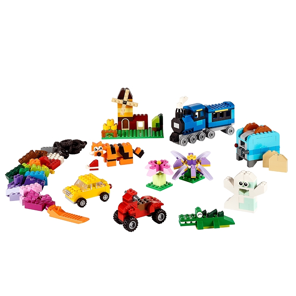 LEGO® Medium Creative Brick Box