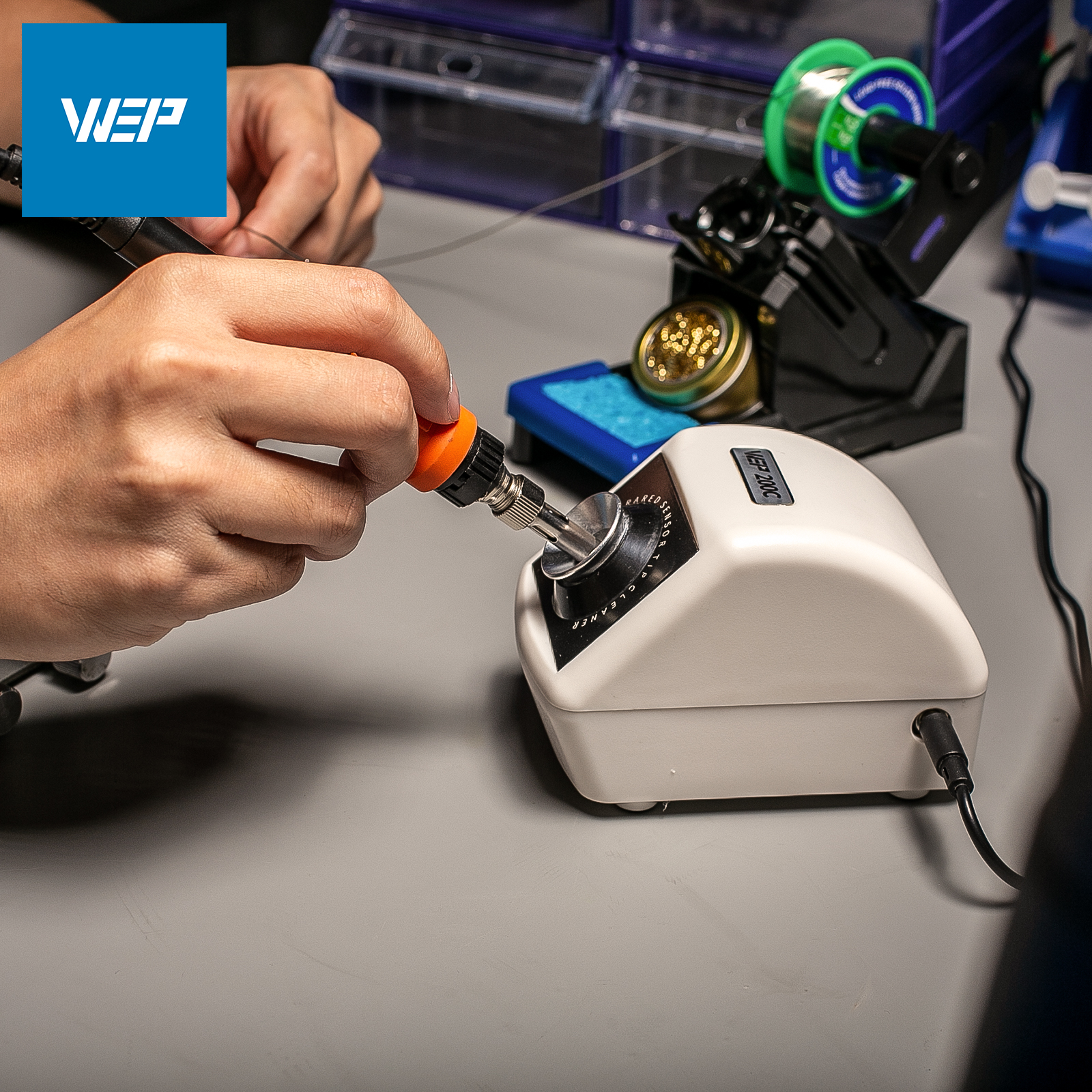 200C Motorized Tip Cleaner