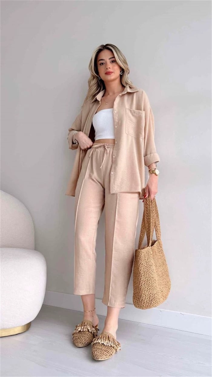 Conjunto de duas peças com camisa solta respirável e calças Harem