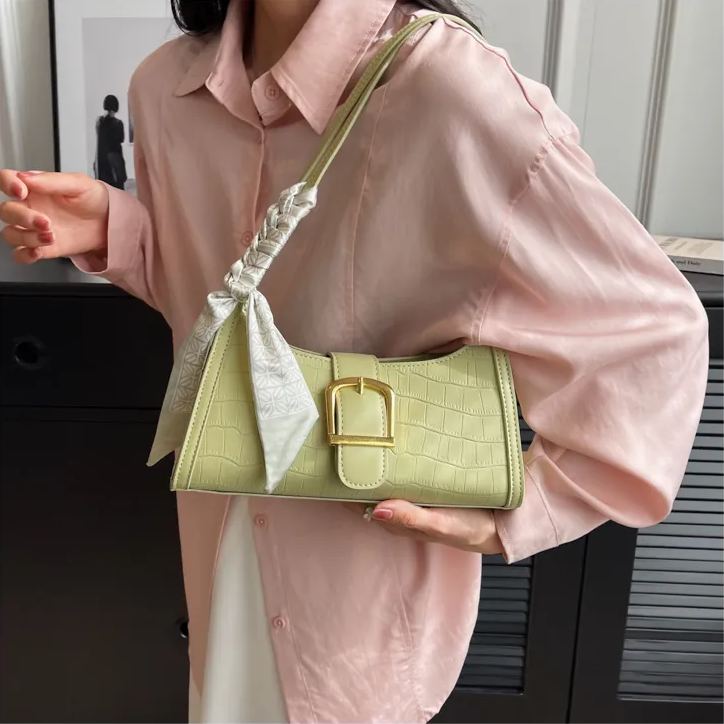 All-in-one fashion one-shoulder underarm bag women's baguette bag