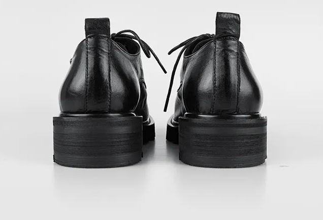 Calfskin dark platform square toe shoes
