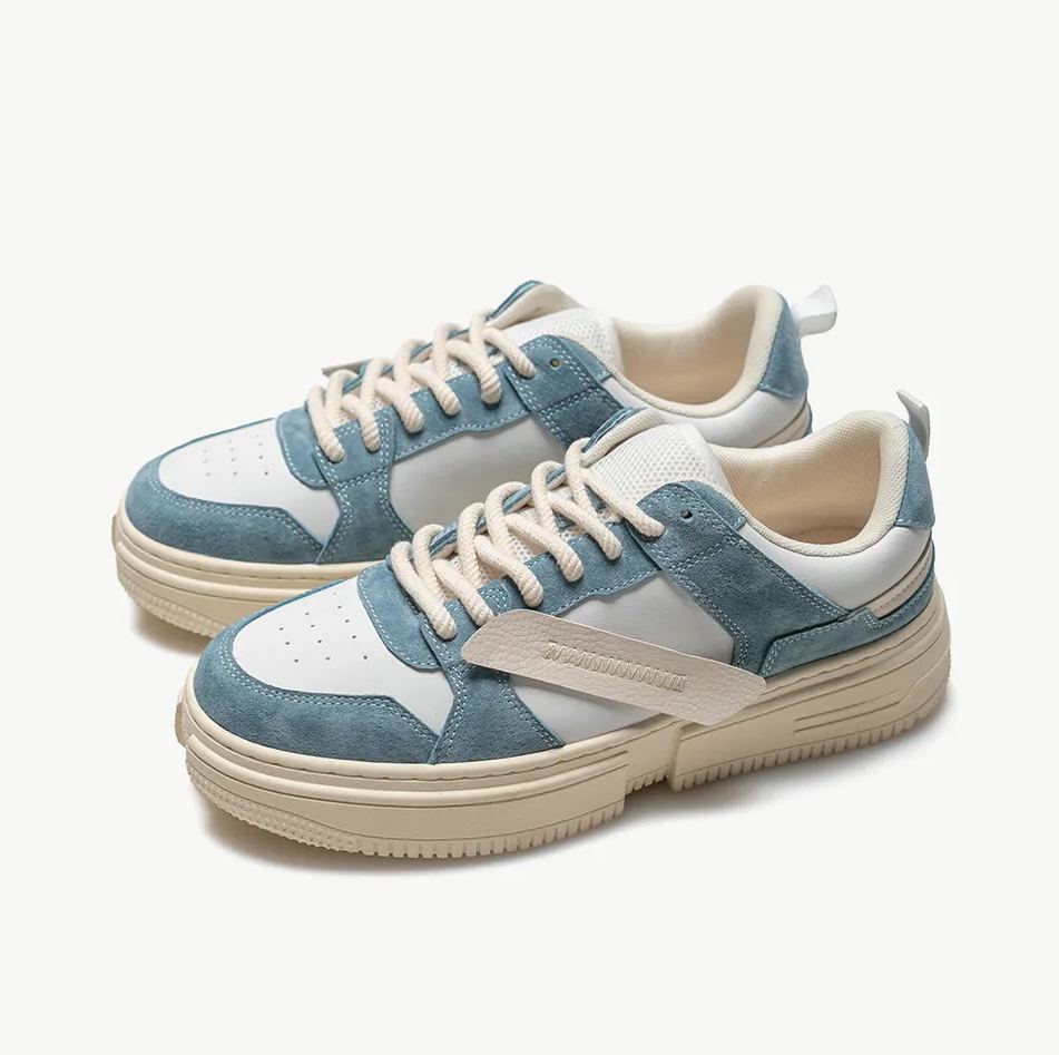 Casual shoes with thick soles and low tops