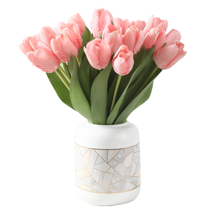 High-end artificial flowers feel moisturizing tulip