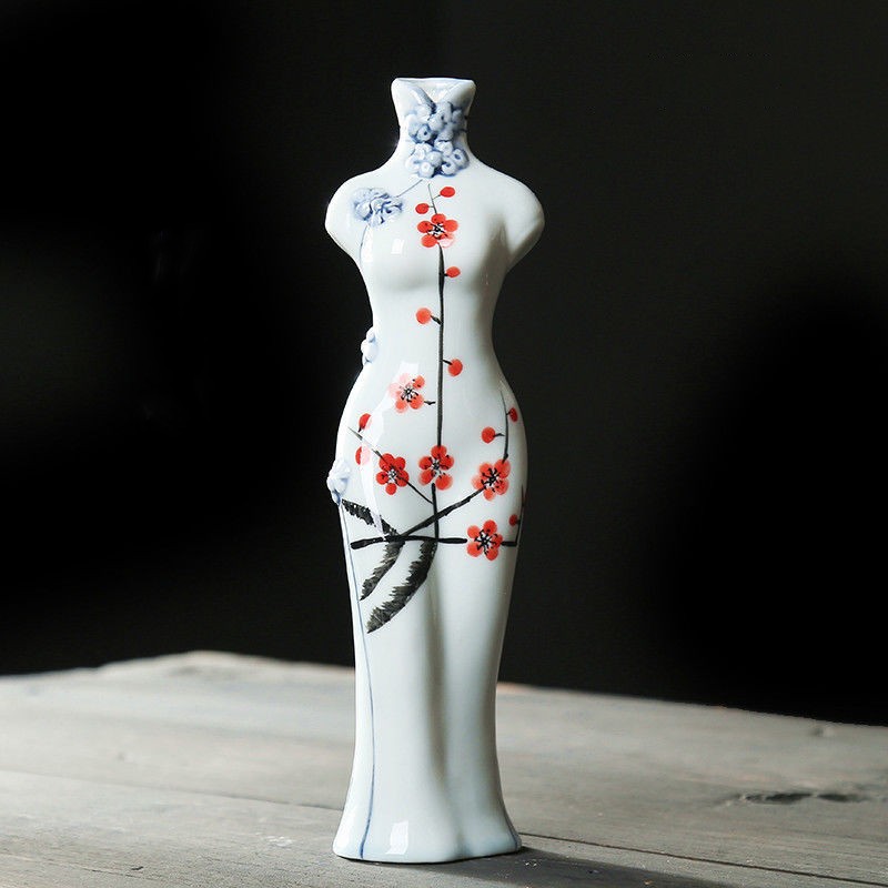 Hand-painted cheongsam vase