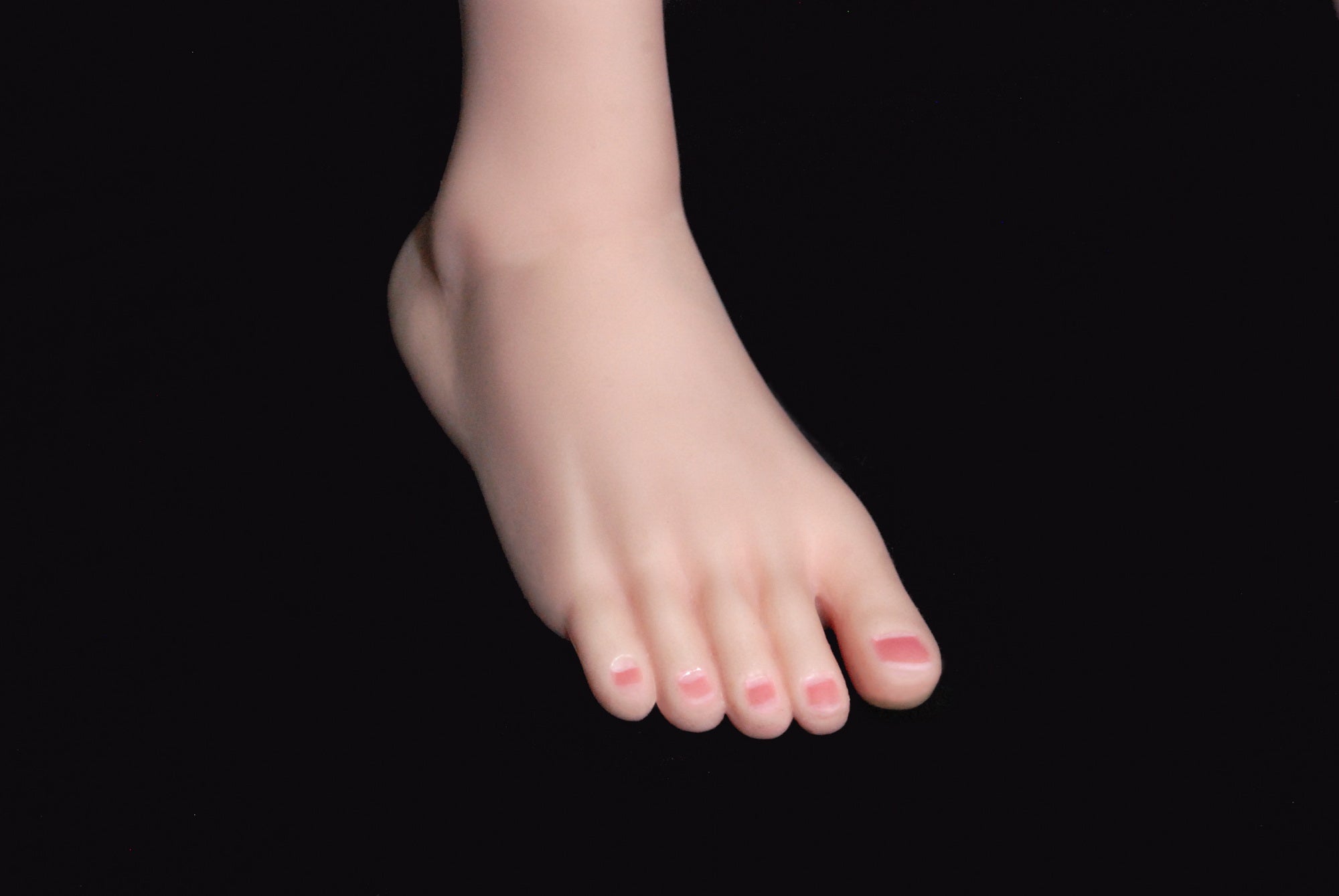 Elsa Babe 150cm/4ft11 - Silicone Sex Doll Takano Rie-Honeylovedoll