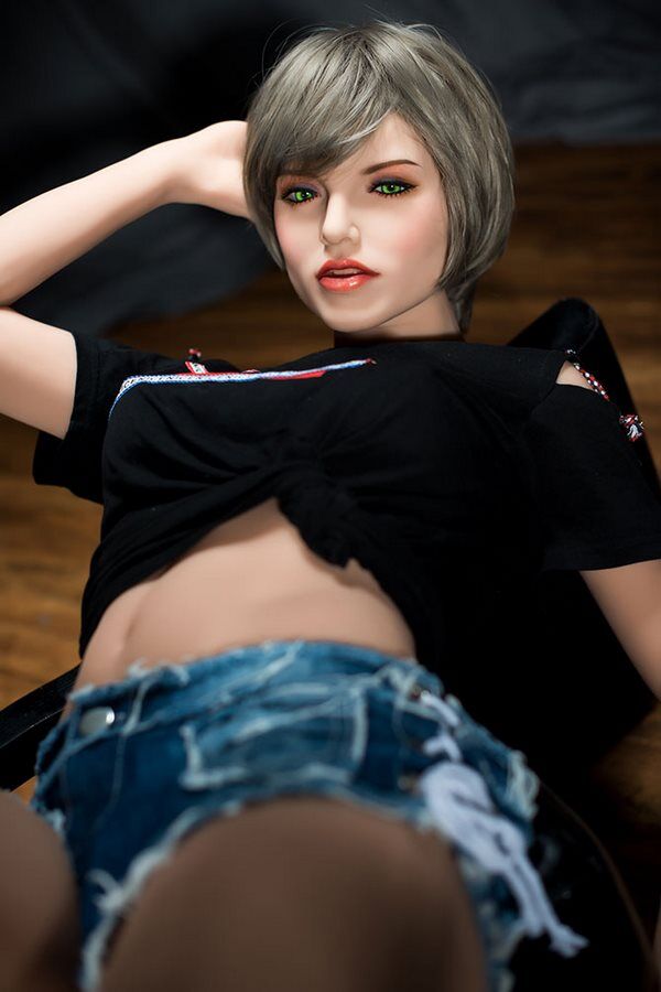 6YE | Nyomi - 5ft3/160cm Fox Eyes Short Hair Sex Doll-Honeylovedoll