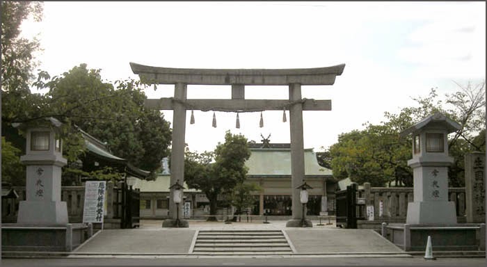 Japan - Shrines and Temples: Ikukunitama Jinja Osaka