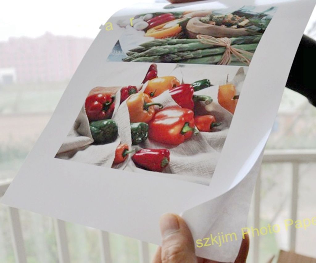 Uinkit 100 sheets Self-Adhesive  Sticker Glossy Paper Photo 8.5x11 Inkjet Self Adhesive Label   135Gsm